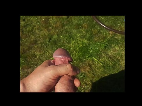 ❤️ Kuuma hottie saa vaaleanpunaista pilluaan nussittua ja kakkaa ruiskulla kesäpuutarhassa ❤❌ Vittu video at porn fi.sexvideosex.top ☑