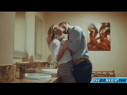 ❤️ Kun povekas blondi viettelee sinut julkisessa vessassa ❤❌ Vittu video at porn fi.sexvideosex.top ☑